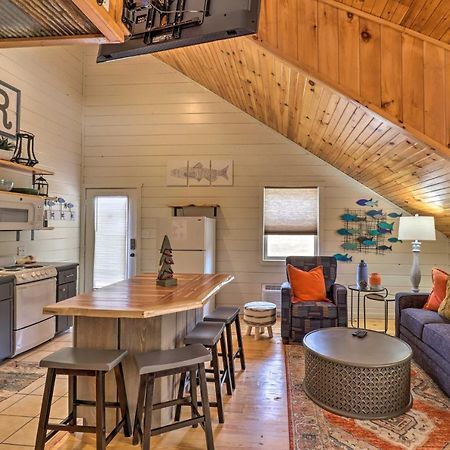 Pet-Friendly Studio With Loft And Mountain Views! Exterior photo