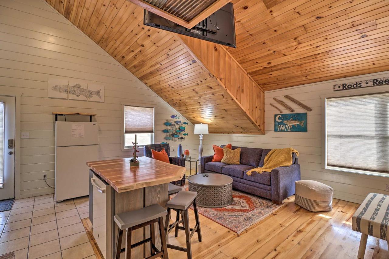 Pet-Friendly Studio With Loft And Mountain Views! Exterior photo