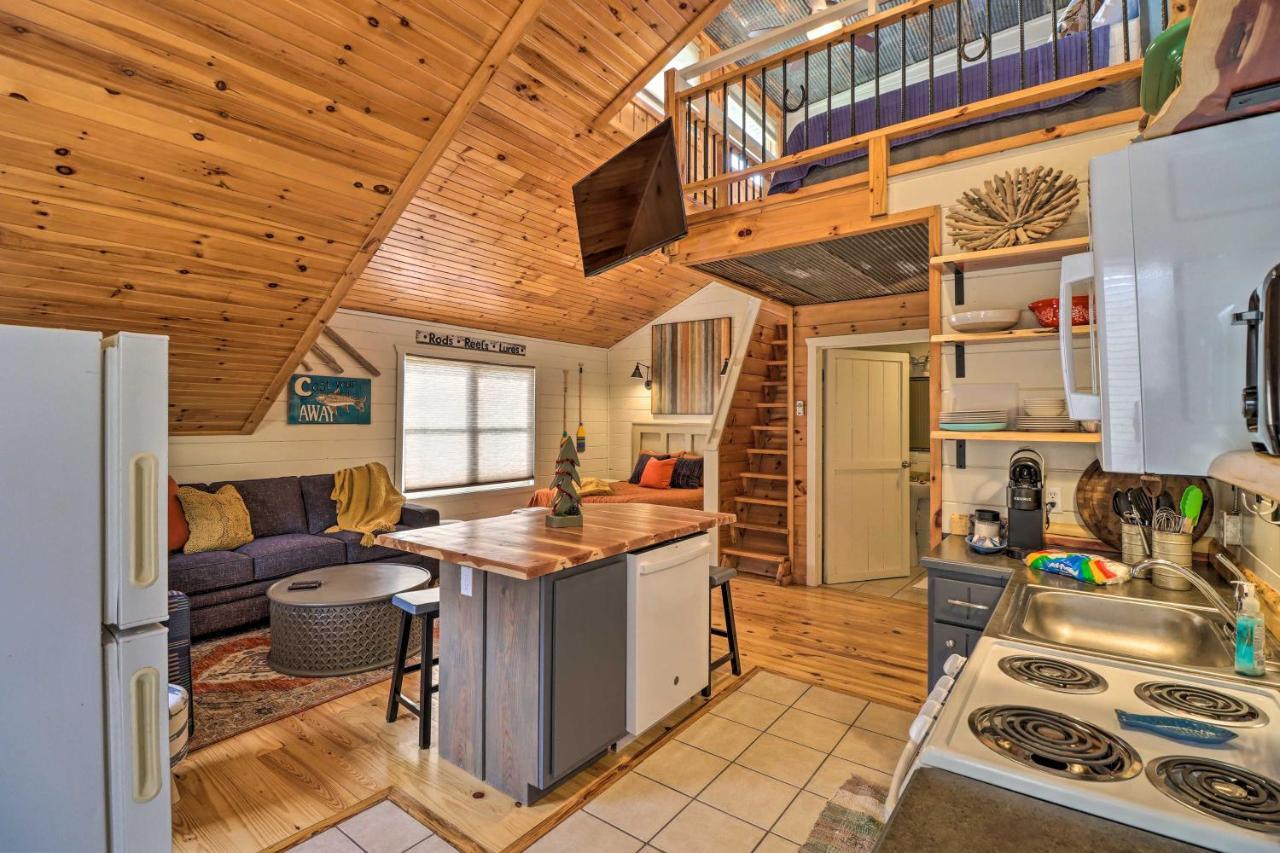 Pet-Friendly Studio With Loft And Mountain Views! Exterior photo