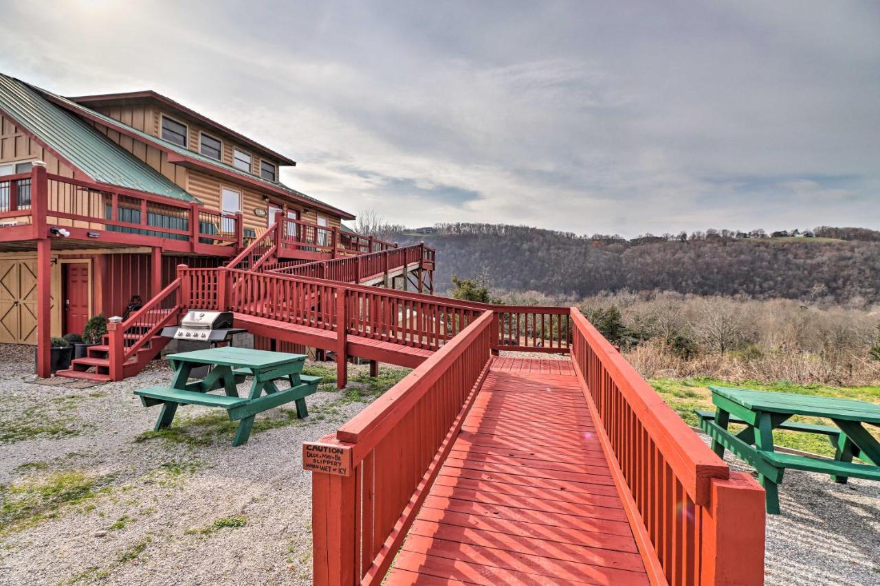 Pet-Friendly Studio With Loft And Mountain Views! Exterior photo